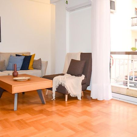 Spacious Modern Apartment In Pagkrati Athens Luaran gambar
