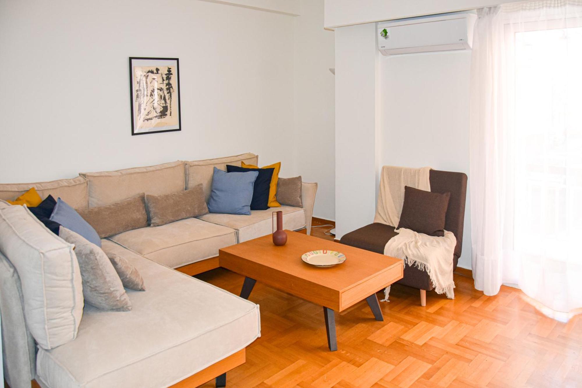 Spacious Modern Apartment In Pagkrati Athens Luaran gambar