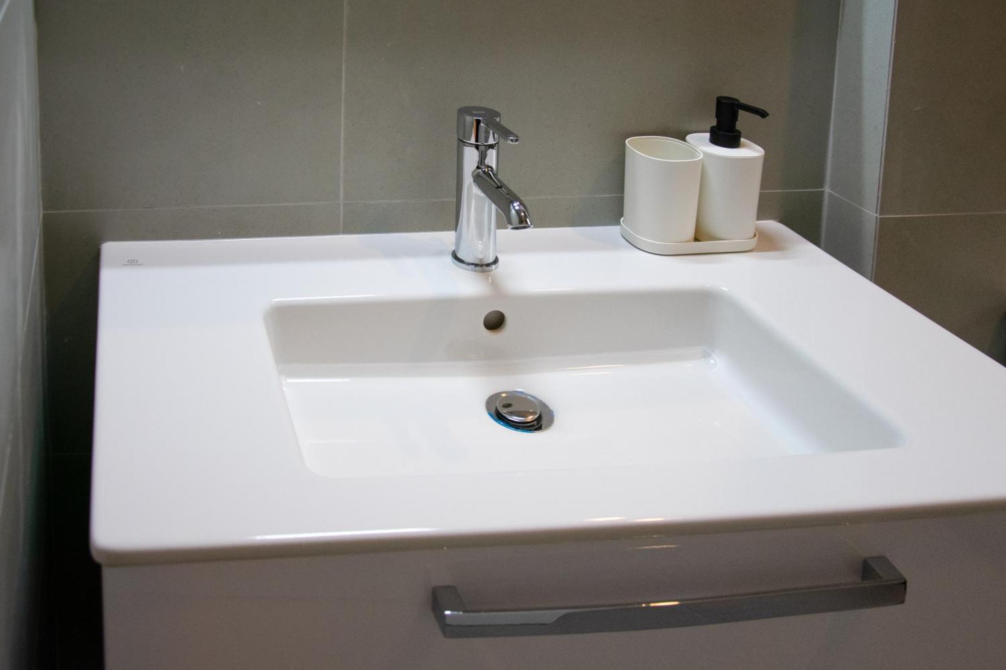 Spacious Modern Apartment In Pagkrati Athens Luaran gambar