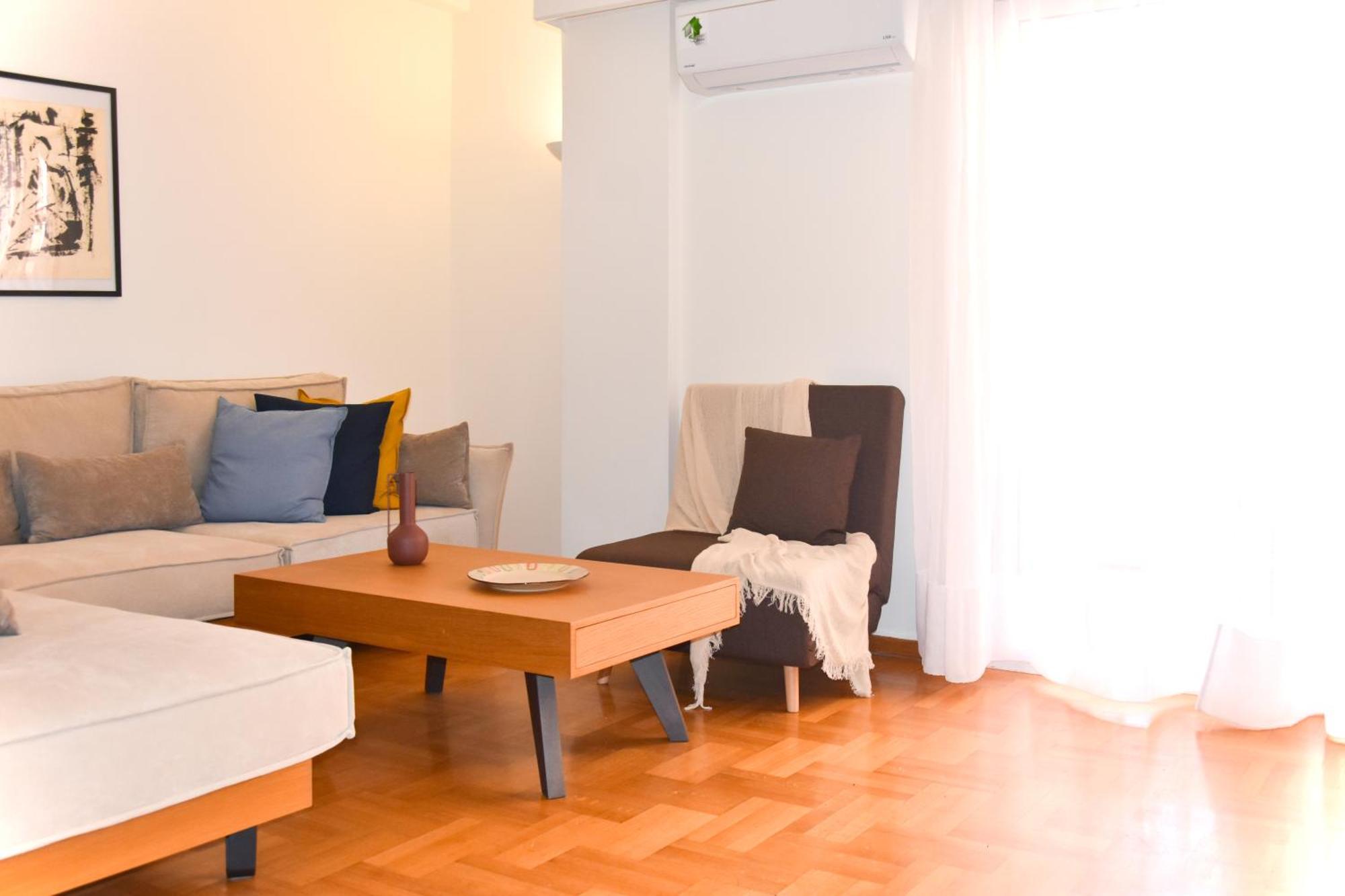 Spacious Modern Apartment In Pagkrati Athens Luaran gambar